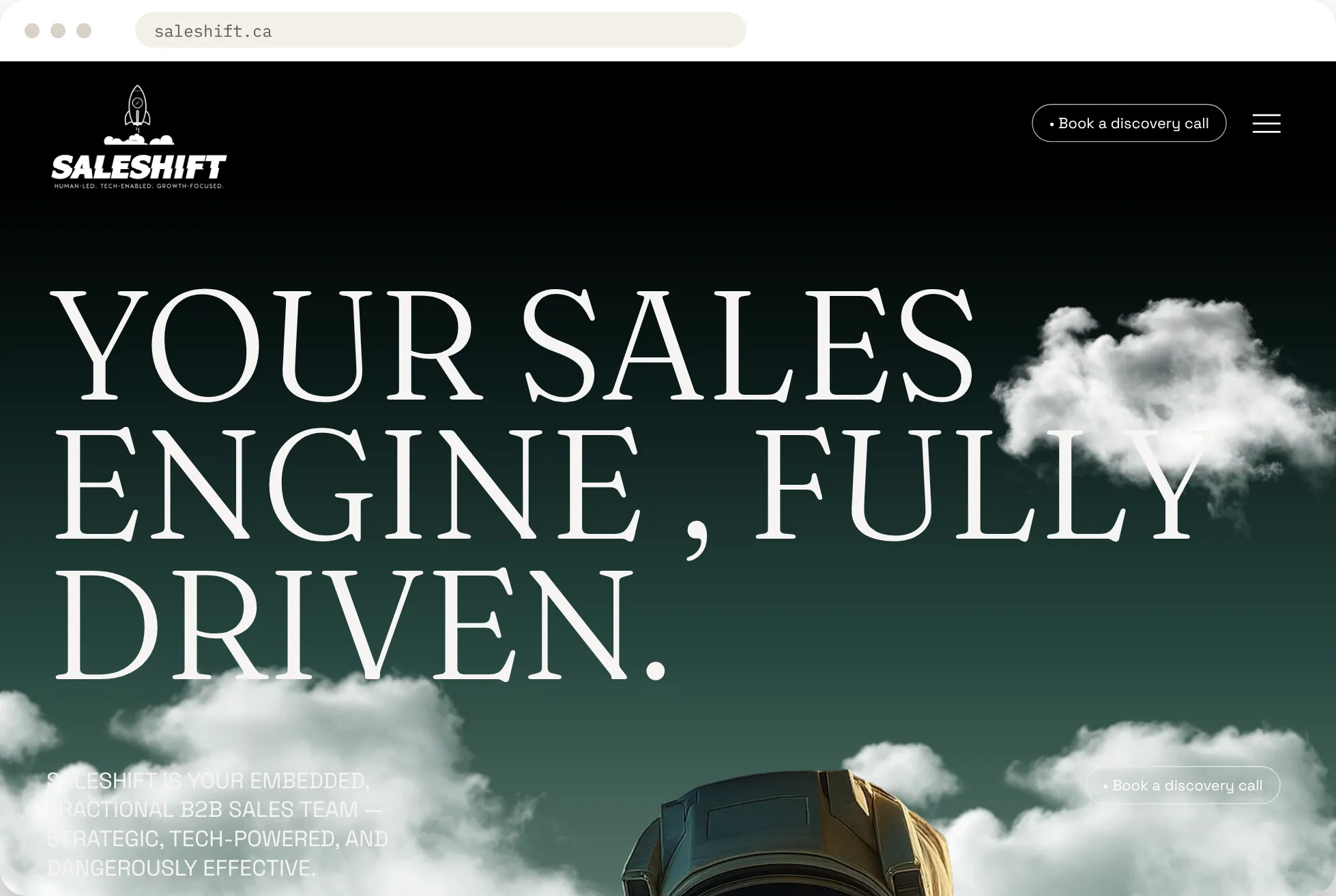 La page d'accueil de Saleshift : « Your sales engine, fully driven », un casque d'astronaute dans les nuages.